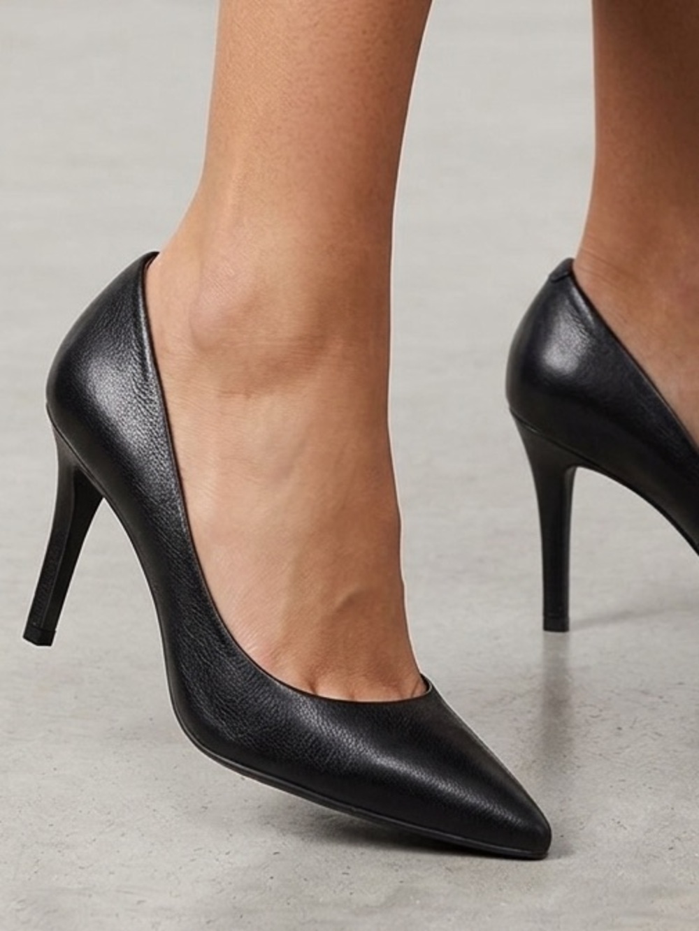 Michael Kors Black Leather Pointed Toe Stiletto Pumps